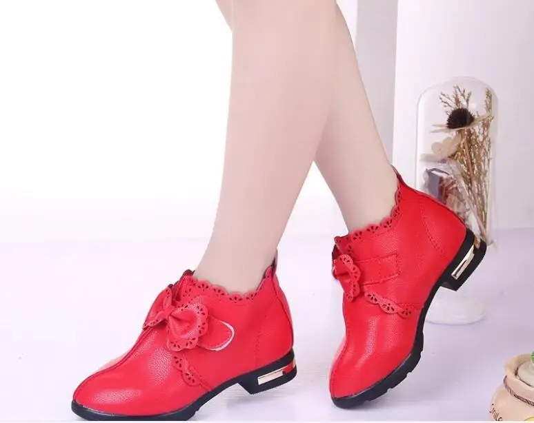 Kids new autumn winter Bow Boots Children Snow Shoes Motorcycle Boots Autumn and Winter Children of Leather Waterproof Sneakers
Kids new autumn winter Bow Boots Children Snow Shoes Motorcycle Boots Autumn and Winter Children of Leather Waterproof Sneakers