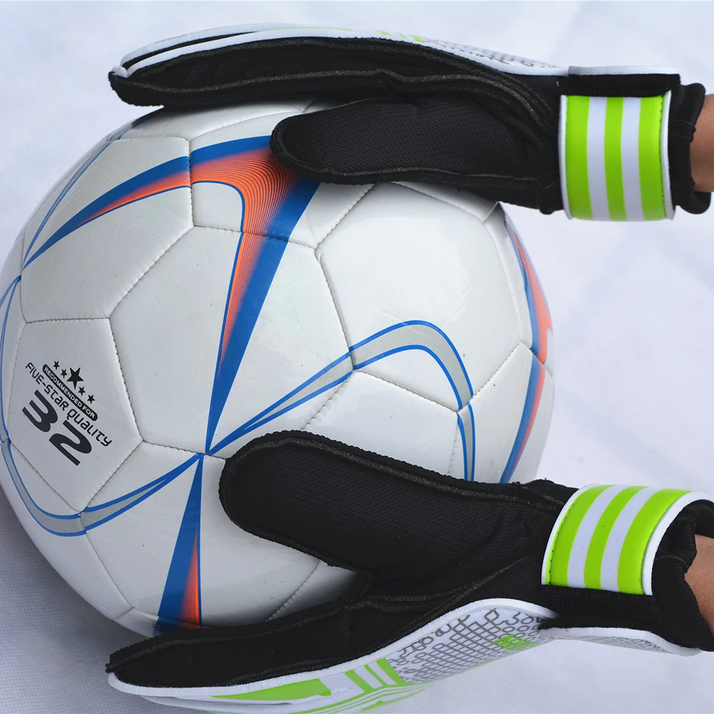 Professional Children Goalkeeper Gloves Soccer Kids Goal Keeper Gloves Guantes Football With Finger Protection Portero Futbol
Professional Children Goalkeeper Gloves Soccer Kids Goal Keeper Gloves Guantes Football With Finger Protection Portero Futbol