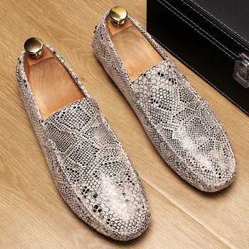 Fashion Men's Shoes Loafers Luxury Brand Design Men Leather Casual Shoes Soft Moccasin Flat Male Driving Shoes Zapatos De Hombre
Fashion Men's Shoes Loafers Luxury Brand Design Men Leather Casual Shoes Soft Moccasin Flat Male Driving Shoes Zapatos De Hombre