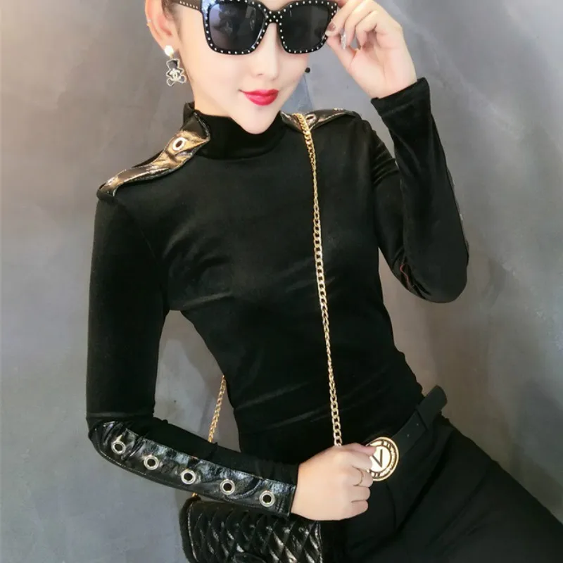 2018 Winter Fashion Long Sleeve Ring Black Velour T-shirts Women Bodycone Velour Pullovers Lady PU Leather Deco Tops Pullovers
2018 Winter Fashion Long Sleeve Ring Black Velour T-shirts Women Bodycone Velour Pullovers Lady PU Leather Deco Tops Pullovers
