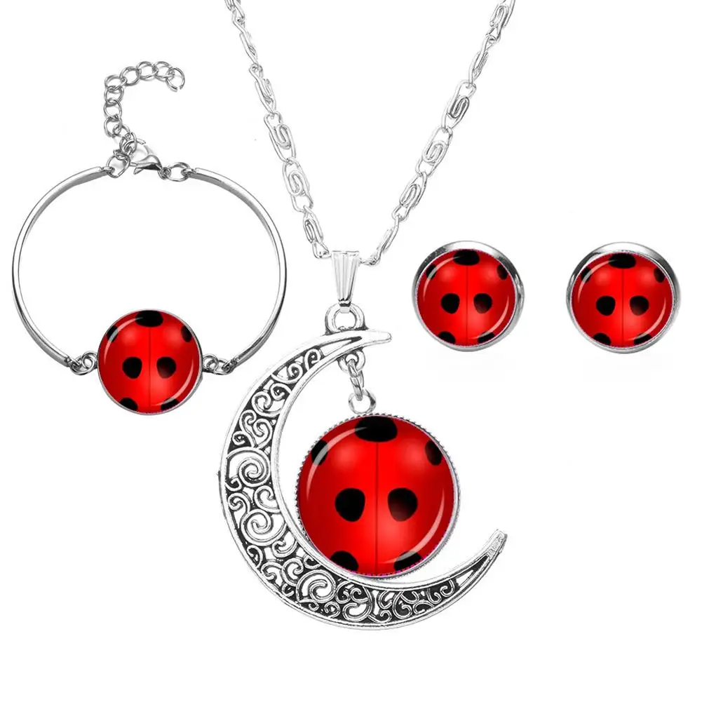 4Pcs/Set Insect Crescent Pendant Ear Stud Earrings Bracelet Necklace Jewelry for women girls best birthday gift
4Pcs/Set Insect Crescent Pendant Ear Stud Earrings Bracelet Necklace Jewelry for women girls best birthday gift