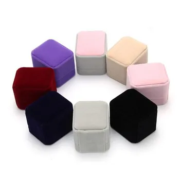 

Hot Multi-color High-grade Velvet Jewelry Boxes Hairy Value Factory Direct Ring Earring Storage Box Gift Box CJ834