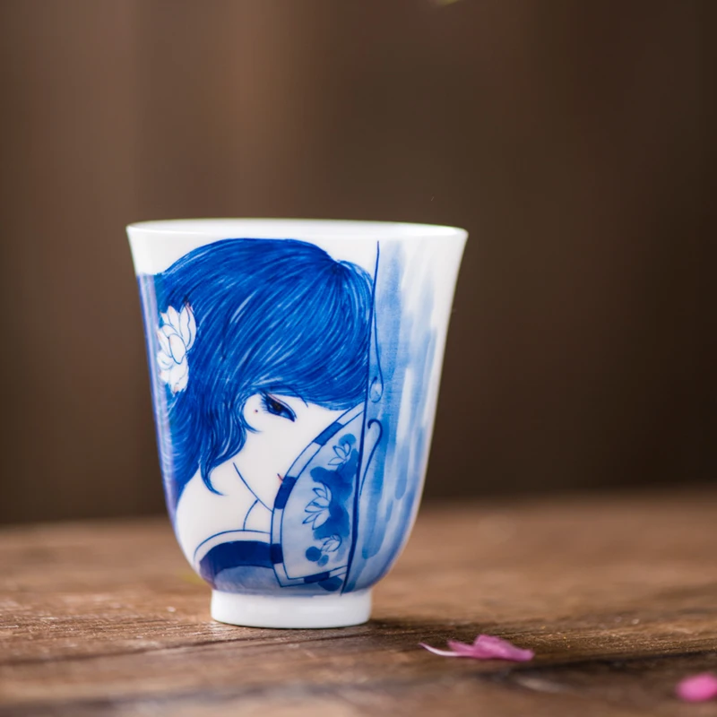 

50ML Jingdezhen Blue and White Porcelain Teacup Hand Painted Underglaze Beauty Pattern Drinkware Mini Master Tea Bowls Tea Cups
