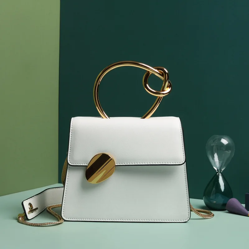 High Quality Women Bags Metal Handle Chains Handbag Genuine Cow Leather Flap Bag Ladies Messenger Shopping Bag Mochila Mujer
High Quality Women Bags Metal Handle Chains Handbag Genuine Cow Leather Flap Bag Ladies Messenger Shopping Bag Mochila Mujer