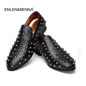 2017 Black Spikes Shoes Men Smoking Loafers Casual Shoes Leather Mens Dress Shoes Flats Soft Studded Stuts Wedding Party Shoes
2017 Black Spikes Shoes Men Smoking Loafers Casual Shoes Leather Mens Dress Shoes Flats Soft Studded Stuts Wedding Party Shoes