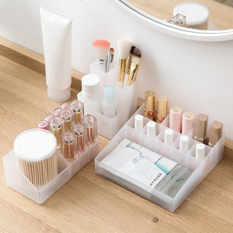 New Cosmetic Storage Box Desktop Lipstick Compartment PP Material Makeup Brush Cosmetics Organizer Dressing Table Storage Box
New Cosmetic Storage Box Desktop Lipstick Compartment PP Material Makeup Brush Cosmetics Organizer Dressing Table Storage Box