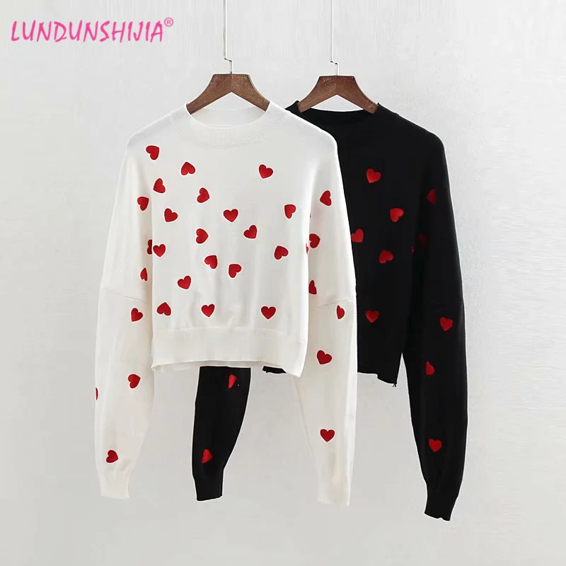 LUNDUNSHIJIA Sweaters For Women High Quality Fashion Red Love Hearts Embroidery Pullovers Ladies O-neck Bat Sleeve Sweaters Top
LUNDUNSHIJIA Sweaters For Women High Quality Fashion Red Love Hearts Embroidery Pullovers Ladies O-neck Bat Sleeve Sweaters Top