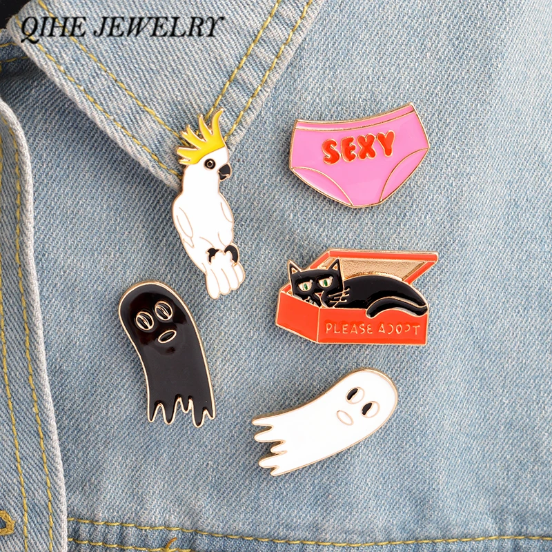 QIHE JEWELRY 5pcs/set Cat In The Box Sexy Underwear Bird Cute Ghost Hard Enamel Pins Lapel Pin for Her Lapel Pin for Him
QIHE JEWELRY 5pcs/set Cat In The Box Sexy Underwear Bird Cute Ghost Hard Enamel Pins Lapel Pin for Her Lapel Pin for Him