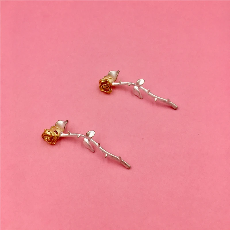 Korean Earrings Barbed Rose Earrings Long Earrings Personality Contrast Joker Women Earrings Fashion Jewelry Gifts
Korean Earrings Barbed Rose Earrings Long Earrings Personality Contrast Joker Women Earrings Fashion Jewelry Gifts