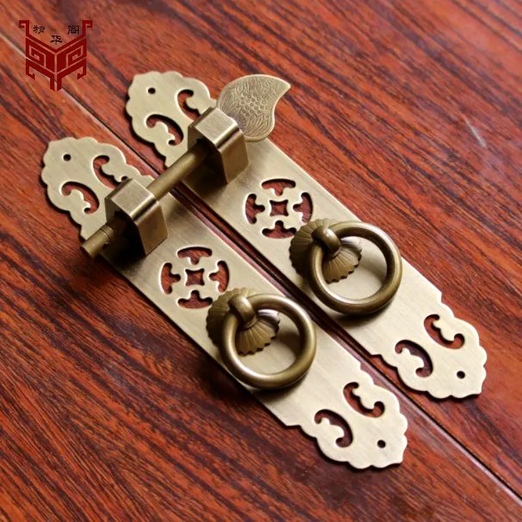 Chinese antique furniture accessories wardrobe bookcase shoecase cabinet doors copper copper handle handle retro classic
Chinese antique furniture accessories wardrobe bookcase shoecase cabinet doors copper copper handle handle retro classic