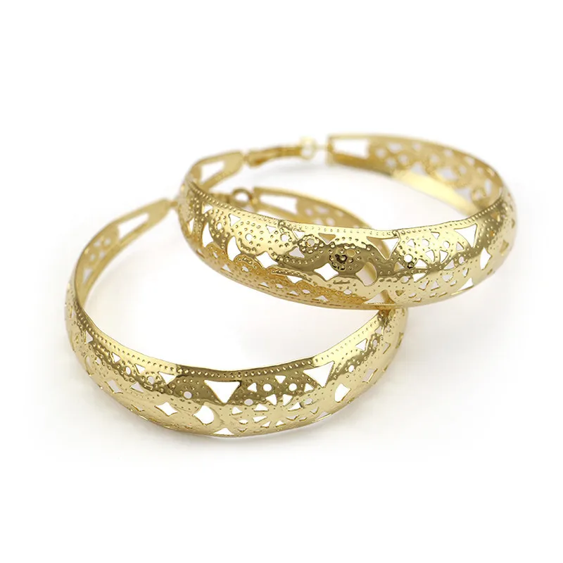 Mainlead Vintage 70mm Hollow Pattern Round Earring For Women Gold Stone Large Big Circle Hoop Earrings Party Jewelry
Mainlead Vintage 70mm Hollow Pattern Round Earring For Women Gold Stone Large Big Circle Hoop Earrings Party Jewelry