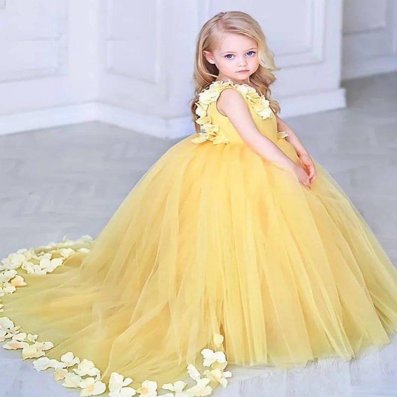 Yellow 2019 Lace Ball Gown Flower Girl Dresses For Weddings First Communion Dresses For Girls Flowers Kids Pageant Evening Dress
Yellow 2019 Lace Ball Gown Flower Girl Dresses For Weddings First Communion Dresses For Girls Flowers Kids Pageant Evening Dress
