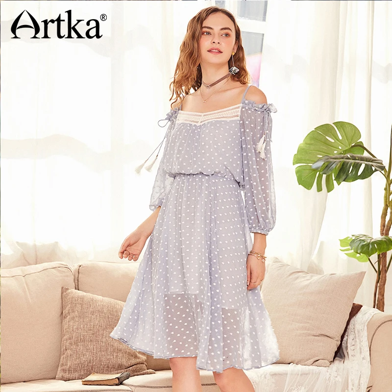 ARTKA Summer 2018 New Women Bohemian Floral Slash Neck Strap Tassel Lace Patchwork Slim High Waist Elegant Dress LA10888C
ARTKA Summer 2018 New Women Bohemian Floral Slash Neck Strap Tassel Lace Patchwork Slim High Waist Elegant Dress LA10888C