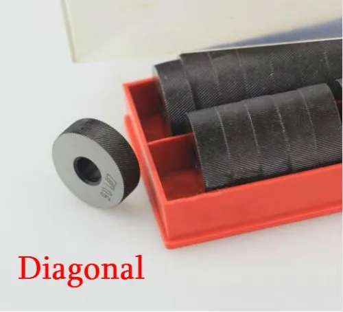 2PCS High Speed Steel 0.6mm/0.8mm/1.0mm/1.2mm/1.5mm/1.8mm/2.0mm Pitch Tool Diagonal Coarse Knurl Wheel Knurling Roller 26x8x8mm
2PCS High Speed Steel 0.6mm/0.8mm/1.0mm/1.2mm/1.5mm/1.8mm/2.0mm Pitch Tool Diagonal Coarse Knurl Wheel Knurling Roller 26x8x8mm