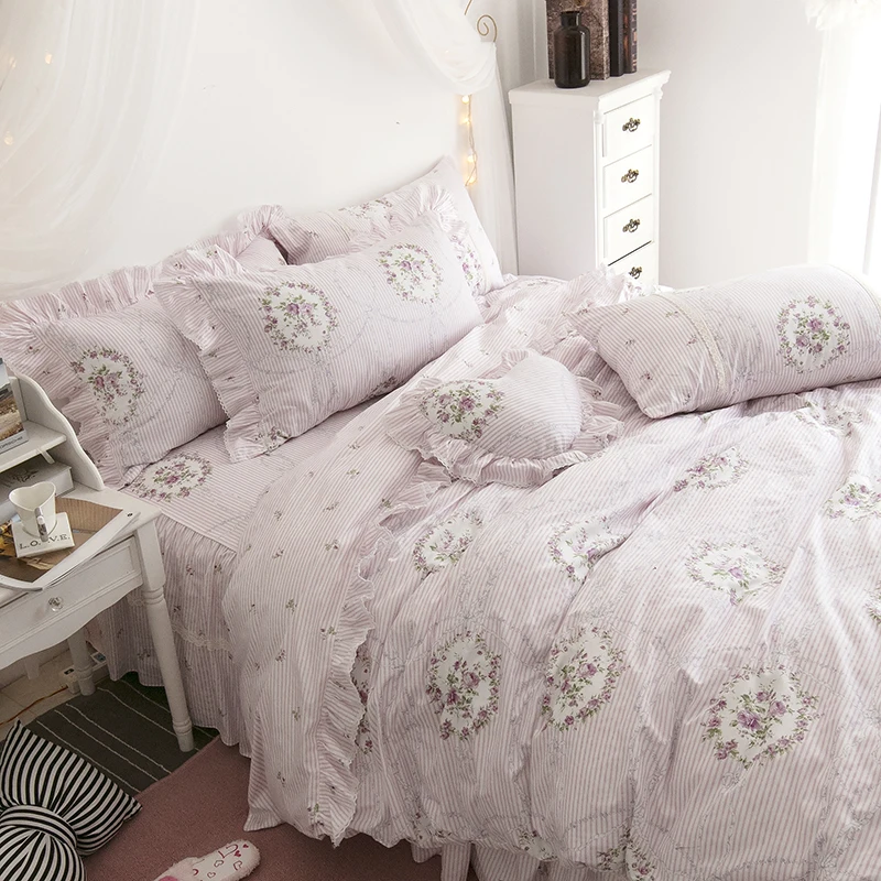 Free shipping Korean princess 100%cotton ruffles bed skirt floral printing pink white bedding set twin full queen king size MR
Free shipping Korean princess 100%cotton ruffles bed skirt floral printing pink white bedding set twin full queen king size MR
