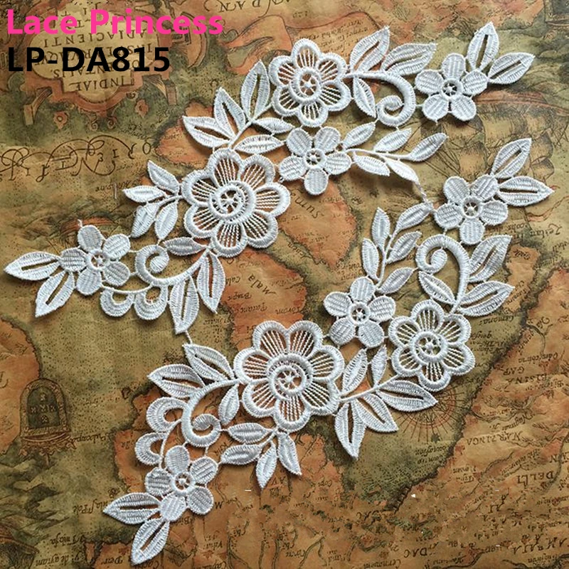 10 mirror pair LP-DA815 white polyester embroider lace patches Venise Lace flowers Lace Applique Garment accessories 250*70MM
10 mirror pair LP-DA815 white polyester embroider lace patches Venise Lace flowers Lace Applique Garment accessories 250*70MM