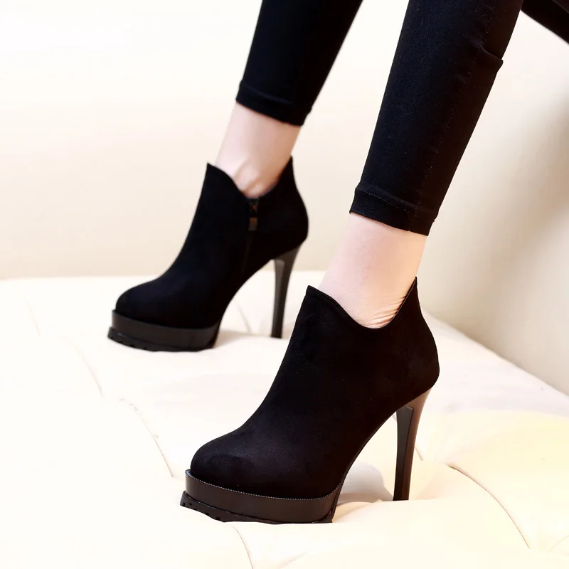 Big Size Women's Boots 2018 Spring Autumn Super High Heels Platform Ankle Boots Sexy Ladies Stiletto Pumps Shoes CH-A0042
Big Size Women's Boots 2018 Spring Autumn Super High Heels Platform Ankle Boots Sexy Ladies Stiletto Pumps Shoes CH-A0042