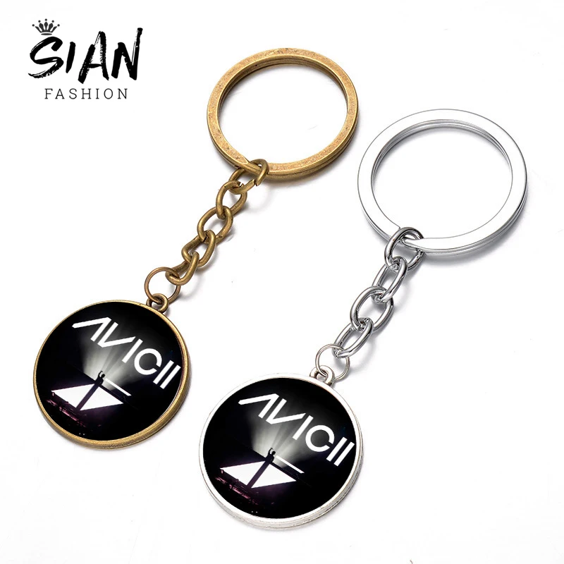 SIAN 2019 New Avicii DJ Logo Keychain Hip Hop Metal Long Chain Key Ring Handmade Glass Dome Pendant Key Chain Fans Club Souvenir
SIAN 2019 New Avicii DJ Logo Keychain Hip Hop Metal Long Chain Key Ring Handmade Glass Dome Pendant Key Chain Fans Club Souvenir