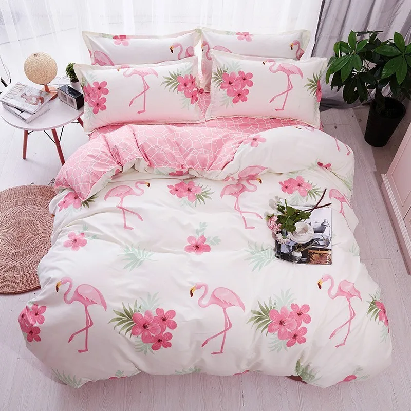 Bedding aloe cotton four-piece quilt, bed sheet, pillowcase, printed , simple and beautiful taste
Bedding aloe cotton four-piece quilt, bed sheet, pillowcase, printed , simple and beautiful taste