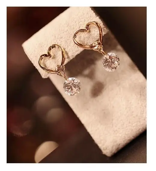 Korean love hollow gold zircon earrings earrings cute pendant earrings earrings female jewelry gift AA29
Korean love hollow gold zircon earrings earrings cute pendant earrings earrings female jewelry gift AA29