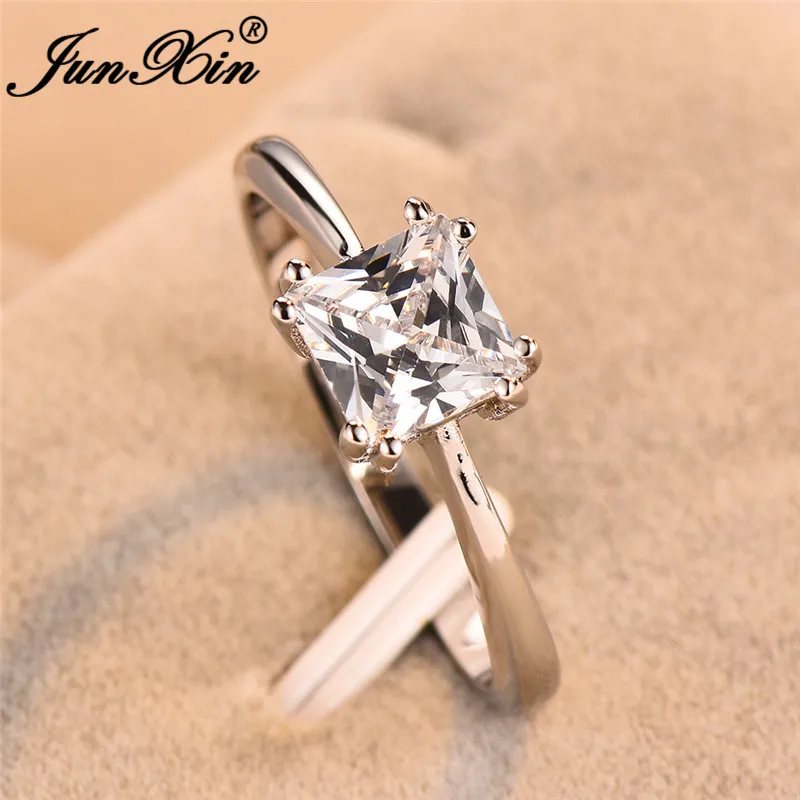 JUNXIN Blue Pink Green Purple Princess Zircon Solitaire Ring 925 Silver Filled Engagement Rings For Women Wedding Square Ring CZ
JUNXIN Blue Pink Green Purple Princess Zircon Solitaire Ring 925 Silver Filled Engagement Rings For Women Wedding Square Ring CZ