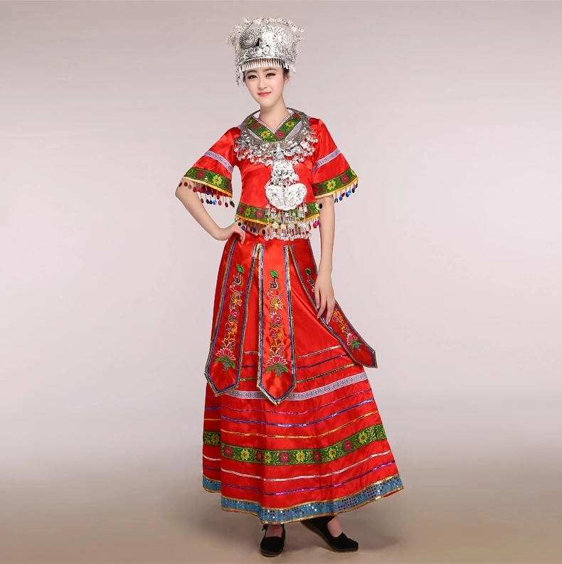 women's Miao ethnic dance clothing costumes long skirt dance singer costume hmong clothes miao clothing stage performance
women's Miao ethnic dance clothing costumes long skirt dance singer costume hmong clothes miao clothing stage performance