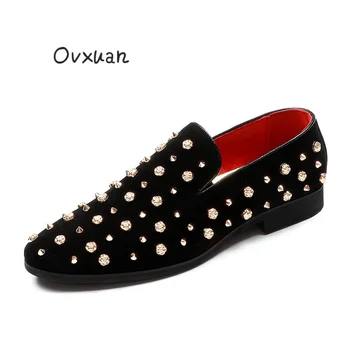 2019 Metal Flower Coin Buckle Rivet Male Prom Shoes for men Loafers Shining White Wedding Dress Shoes Casual Leather Shoes men
2019 Metal Flower Coin Buckle Rivet Male Prom Shoes for men Loafers Shining White Wedding Dress Shoes Casual Leather Shoes men