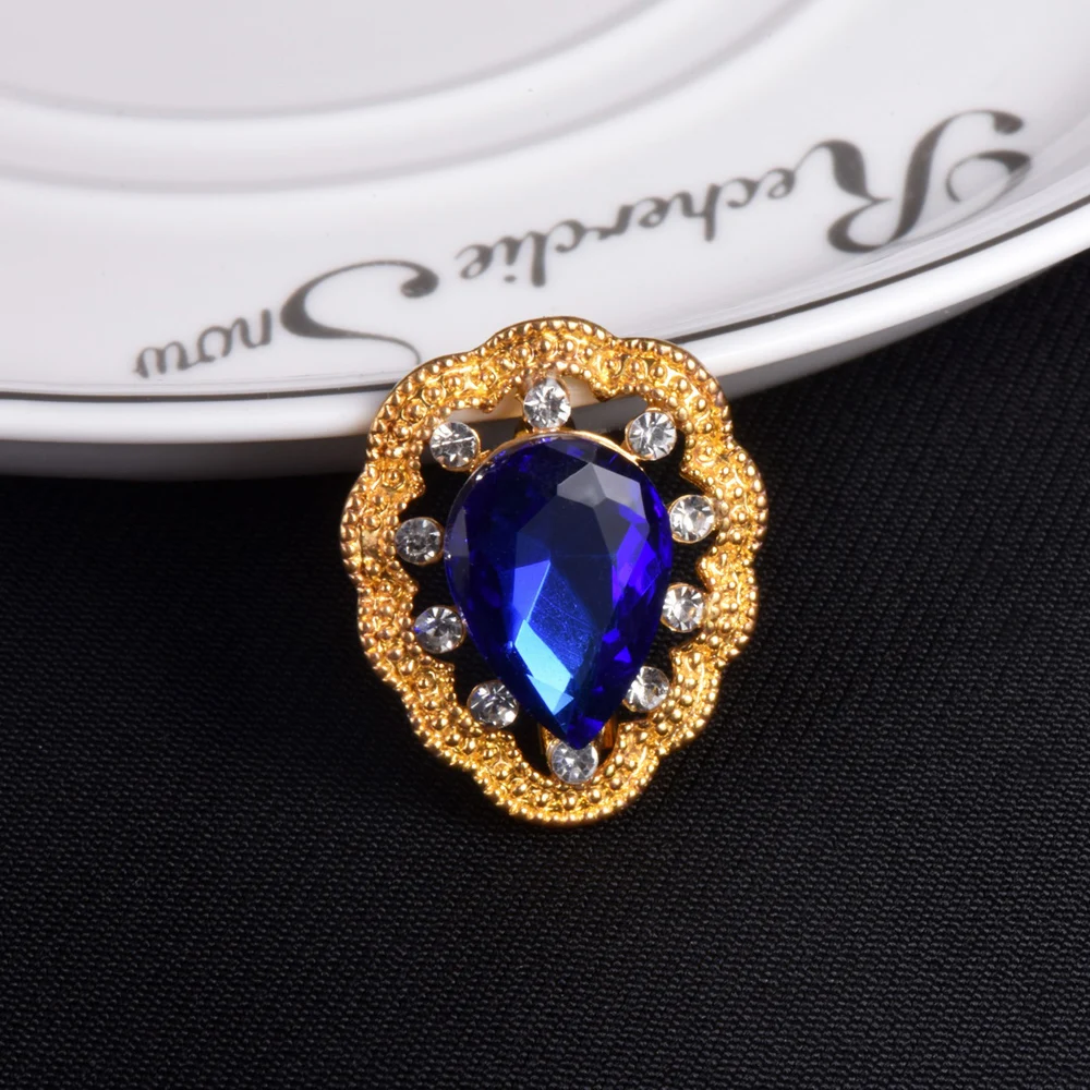 Free Shipping Women Wedding Brooches Big Blue Stone Crystal Clothing Jewelry Gold Color Classic Style Brooch Pins Rhinestone Pin
Free Shipping Women Wedding Brooches Big Blue Stone Crystal Clothing Jewelry Gold Color Classic Style Brooch Pins Rhinestone Pin