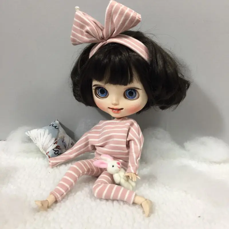 2pcs/set Doll's Blyth Clothes Stripe Pajama Outfit top+ Pants for Barbi Shirt Azone Licca for 1/6 Doll Clothing Accessories
2pcs/set Doll's Blyth Clothes Stripe Pajama Outfit top+ Pants for Barbi Shirt Azone Licca for 1/6 Doll Clothing Accessories
