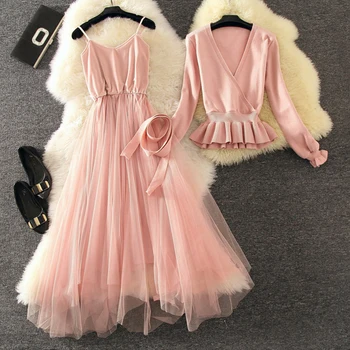 2018 autumn winter new women 2 pieces dress sets sweet V-neck knitted sashes sweaters and pullovers lady fashion dresses suits
2018 autumn winter new women 2 pieces dress sets sweet V-neck knitted sashes sweaters and pullovers lady fashion dresses suits