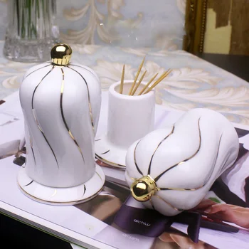 Delicate white ceramic toothpick box fashion home furnishings toothpick holder
Delicate white ceramic toothpick box fashion home furnishings toothpick holder