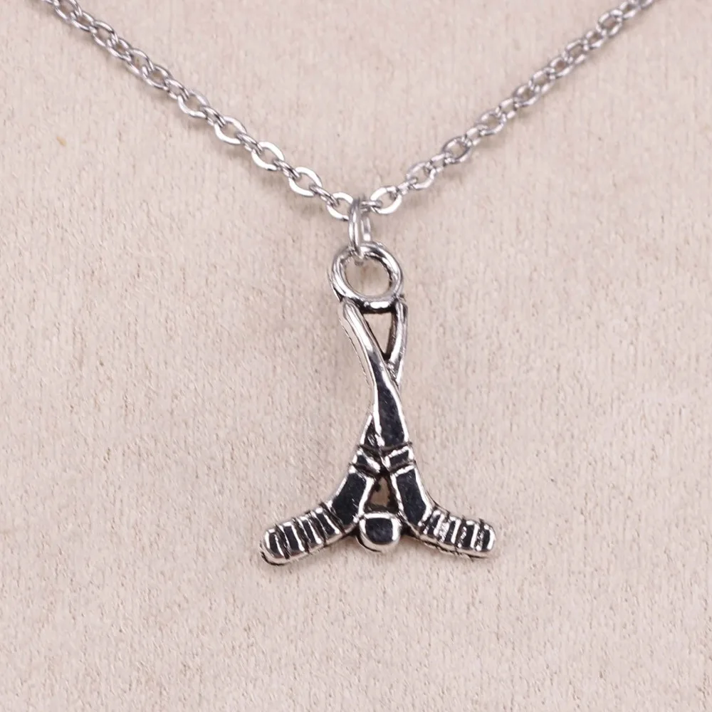 New Fashion Silver Pendant hockey club 16*23mm Necklace Women Exquisite Choker Necklace Jewelry
New Fashion Silver Pendant hockey club 16*23mm Necklace Women Exquisite Choker Necklace Jewelry