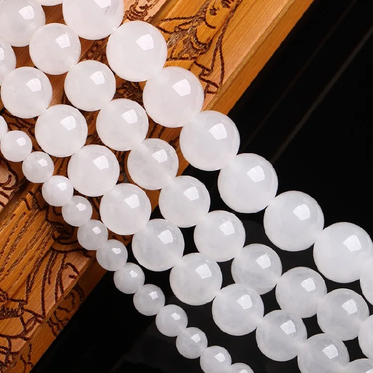Round Shape Natural White jades Stone Beads For Jewelry Making DIY Crystal Bracelet 4/ 6/8/10 /12 mm Strand 15''
Round Shape Natural White jades Stone Beads For Jewelry Making DIY Crystal Bracelet 4/ 6/8/10 /12 mm Strand 15''