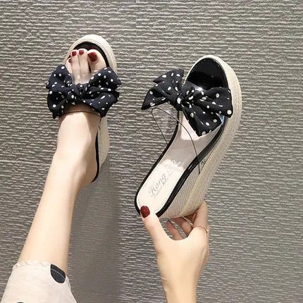 Summer Bohemia Slippers Woman Transparent Bow Knot Beach Flip Flops Slides Wedges High Heels 8cm Female Slippers Platform Shoes
Summer Bohemia Slippers Woman Transparent Bow Knot Beach Flip Flops Slides Wedges High Heels 8cm Female Slippers Platform Shoes
