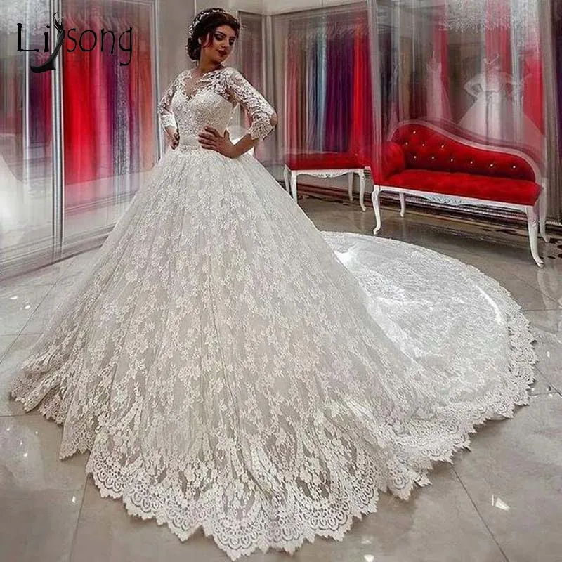 Vinatge Luxury lace Wedding Dresses 2019 Full Sleeves Big Bow Back Puffy Bridal Gowns See Through Back Vestido De Noiva
Vinatge Luxury lace Wedding Dresses 2019 Full Sleeves Big Bow Back Puffy Bridal Gowns See Through Back Vestido De Noiva