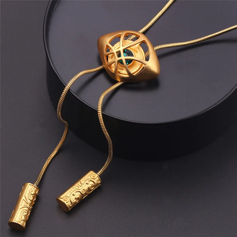 Avengers 4 Doctor Strange Eye of Agamotto Pendant Necklace Amulet Infinity Time Necklaces Cosplay Prop Accessory Jewelry 
Avengers 4 Doctor Strange Eye of Agamotto Pendant Necklace Amulet Infinity Time Necklaces Cosplay Prop Accessory Jewelry