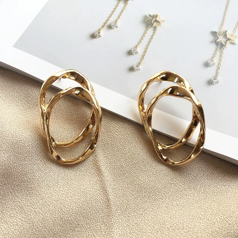 Vintage Silver Gold Double Hollow Circle Stud Earrings for Women Simple Elegant Geometric Earrings Fashion Accessories
Vintage Silver Gold Double Hollow Circle Stud Earrings for Women Simple Elegant Geometric Earrings Fashion Accessories
