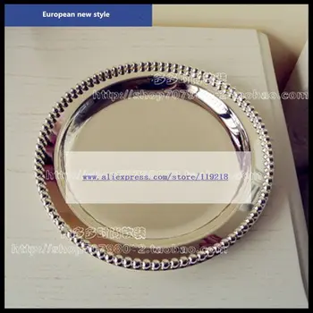 1 PCS Silver plated three-layer afternoon tea snack rack wedding baking dessert set table living room table decoration.
1 PCS Silver plated three-layer afternoon tea snack rack wedding baking dessert set table living room table decoration.