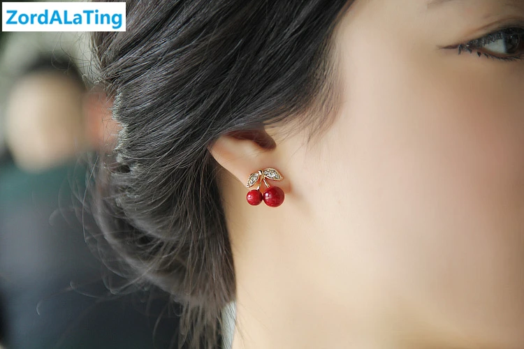 Alloy golden rhinestone red cherry style cute set party simple short korean earrings for women all-match earring stud for girl
Alloy golden rhinestone red cherry style cute set party simple short korean earrings for women all-match earring stud for girl