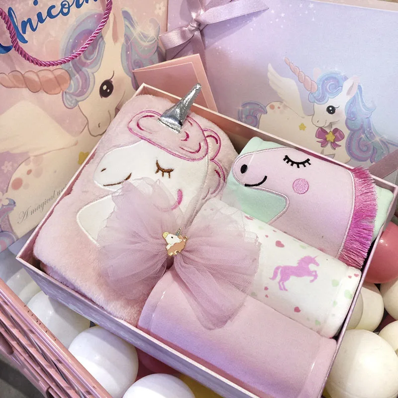 New 5pcs Baby Unicorn Clothes Set Girls 100% Cotton Cartoon Clothes Butterfly Knot Hairpin Blanket 3-6M Infants Newborn Gifts
New 5pcs Baby Unicorn Clothes Set Girls 100% Cotton Cartoon Clothes Butterfly Knot Hairpin Blanket 3-6M Infants Newborn Gifts