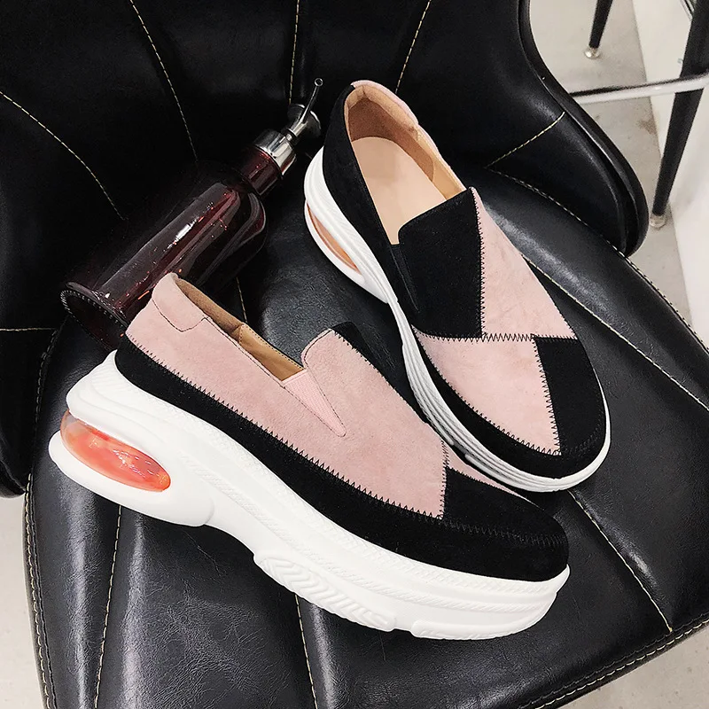 2018 autumn new fashion simple color matching air cushion sole casual shoes female retro leather leisure loafers.
2018 autumn new fashion simple color matching air cushion sole casual shoes female retro leather leisure loafers.
