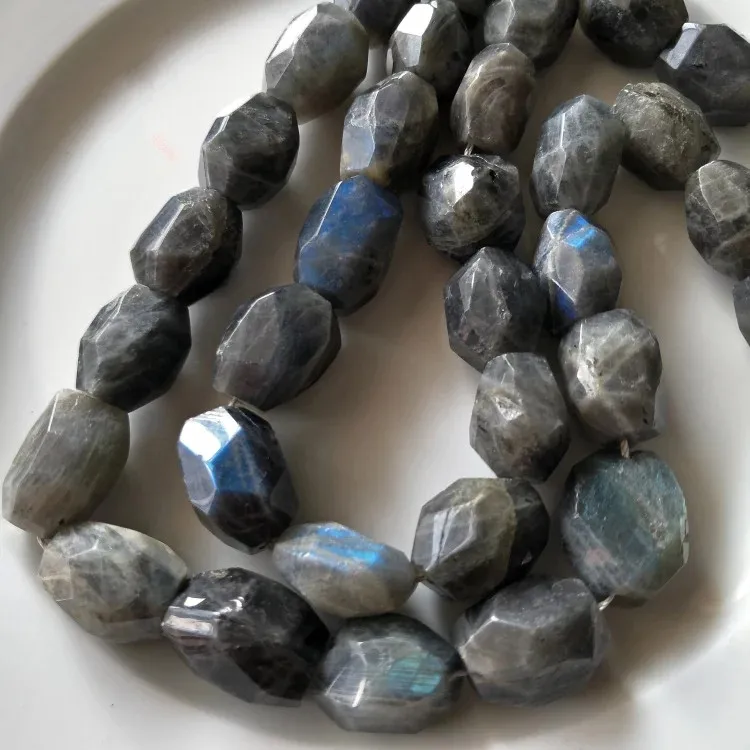 loose beads big shape 15*18-20mm Labradorite baroque faceted free shape for DIY jewelry making FPPJ wholesale beads nature
loose beads big shape 15*18-20mm Labradorite baroque faceted free shape for DIY jewelry making FPPJ wholesale beads nature