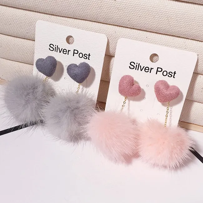 New Fashion Sweet Heart shape cartoon gold color love drop Earrings For Women Fur Ball Earrings Cute girlfriend Christmas Gift
New Fashion Sweet Heart shape cartoon gold color love drop Earrings For Women Fur Ball Earrings Cute girlfriend Christmas Gift