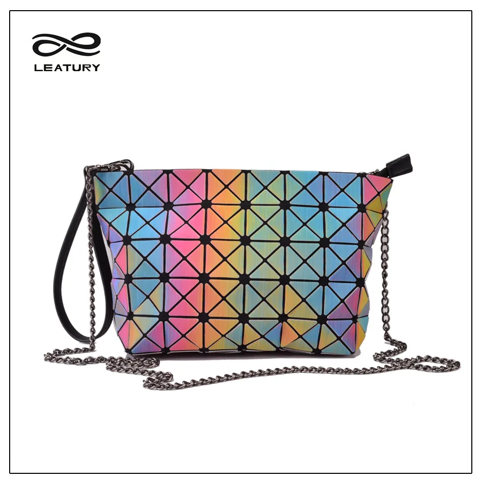LEATURY 2018 New Rainbow bags Women Fashion Noctilucent Geometry Bags Famous Brand Evening Women Bag for Party
LEATURY 2018 New Rainbow bags Women Fashion Noctilucent Geometry Bags Famous Brand Evening Women Bag for Party