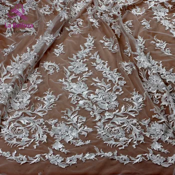 Off white french rayon with sequins embroidery tulle mesh lace fabric wedding/evening dress lace fabric 130cm by yard
Off white french rayon with sequins embroidery tulle mesh lace fabric wedding/evening dress lace fabric 130cm by yard