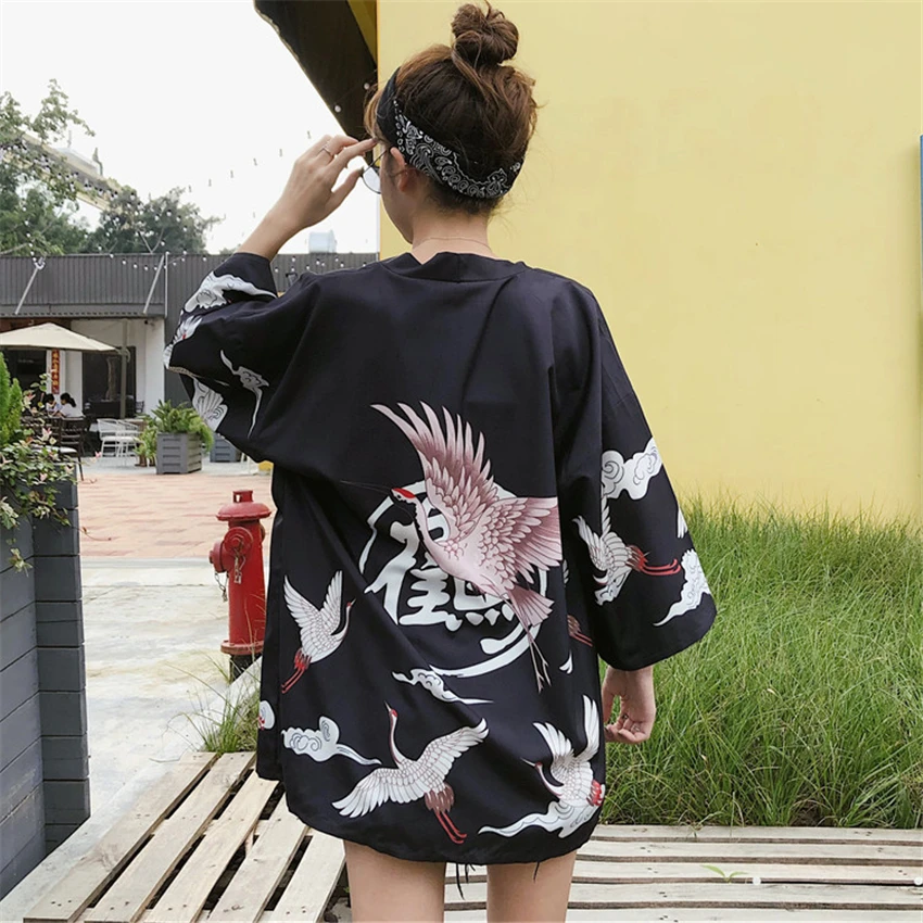 Cardigan Kimono Japanese Style Crane Vintage Streetwear Women Haori Men Samurai Costume Traditioal Japan Jacket Beach Party 
Cardigan Kimono Japanese Style Crane Vintage Streetwear Women Haori Men Samurai Costume Traditioal Japan Jacket Beach Party