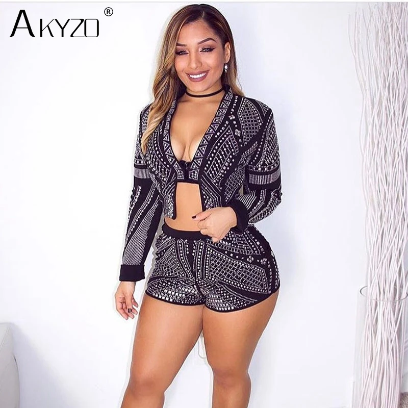 Elegant Diamonds Sequins Women's 2 Piece Set Autumn Long Sleeve Slim Short Jacket and Mini Shorts Casual Nightclub Outfit Set
Elegant Diamonds Sequins Women's 2 Piece Set Autumn Long Sleeve Slim Short Jacket and Mini Shorts Casual Nightclub Outfit Set