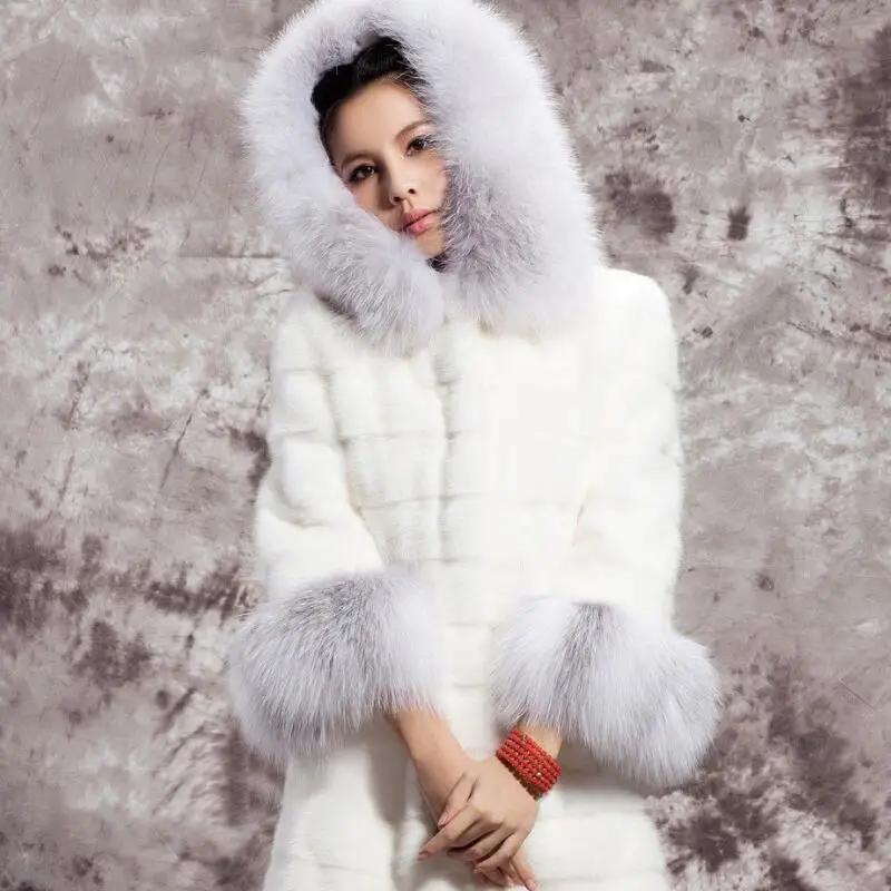 MSAISS 2018 Winter New Imitation Fox Fur Coat Mink Middle East Luxury Women Long Coat Faux Fur Coat Women Casaco Feminino
MSAISS 2018 Winter New Imitation Fox Fur Coat Mink Middle East Luxury Women Long Coat Faux Fur Coat Women Casaco Feminino