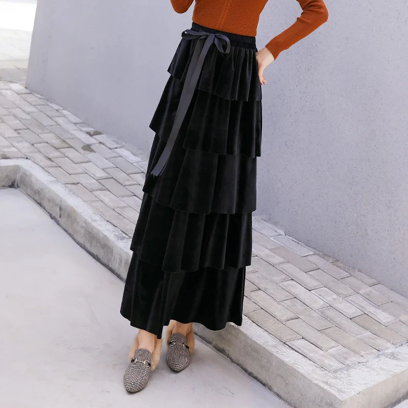 2019 Spring New Arrival Long Pleated Skirt Gold Velvet Patchwork Layer Skirt With Bow Tie 5 Colors Available Free Shipping
2019 Spring New Arrival Long Pleated Skirt Gold Velvet Patchwork Layer Skirt With Bow Tie 5 Colors Available Free Shipping