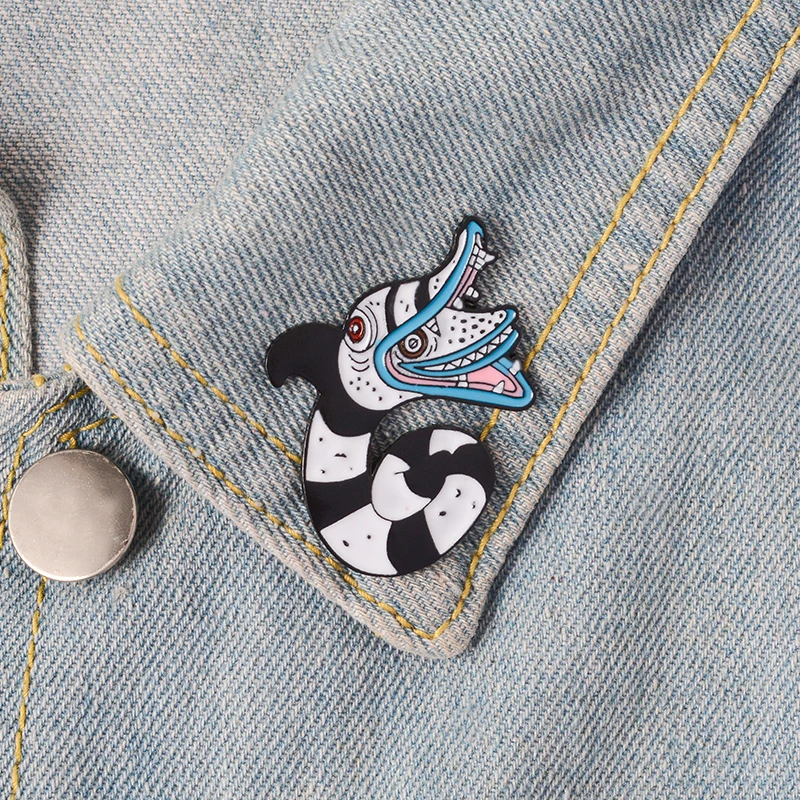 Snake-and-Snake-baby-Enamel-Pin-Brooch-Metal-Animal-Badge-Rattlesnake-Pin-Buckle-Hat-Bag-Jeans(4)